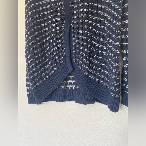 Theory Oversized Knit Sweater - Picture 6 of 11